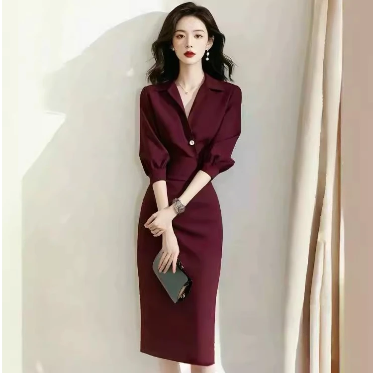 早秋气场强大女神范气质高级感冷淡系独特别致红色收腰衬衫连衣裙