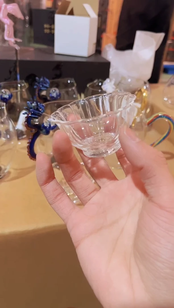 【闪购商品】花瓣品杯晶焱金标