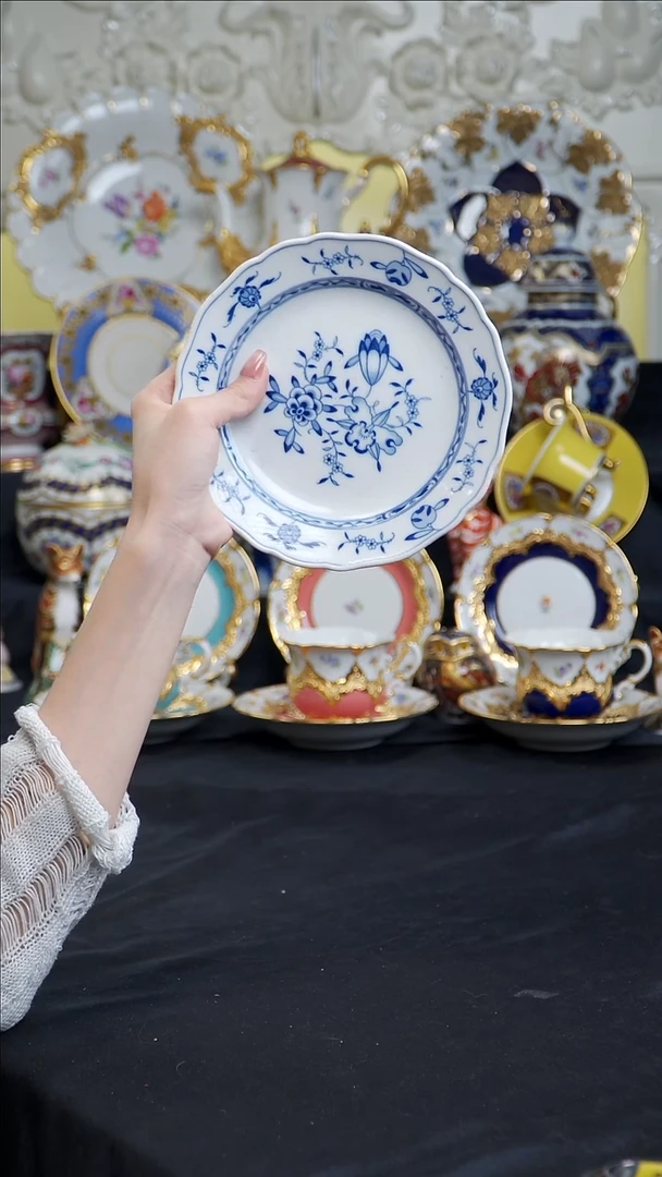骨瓷婷婷中古器物如图所示115