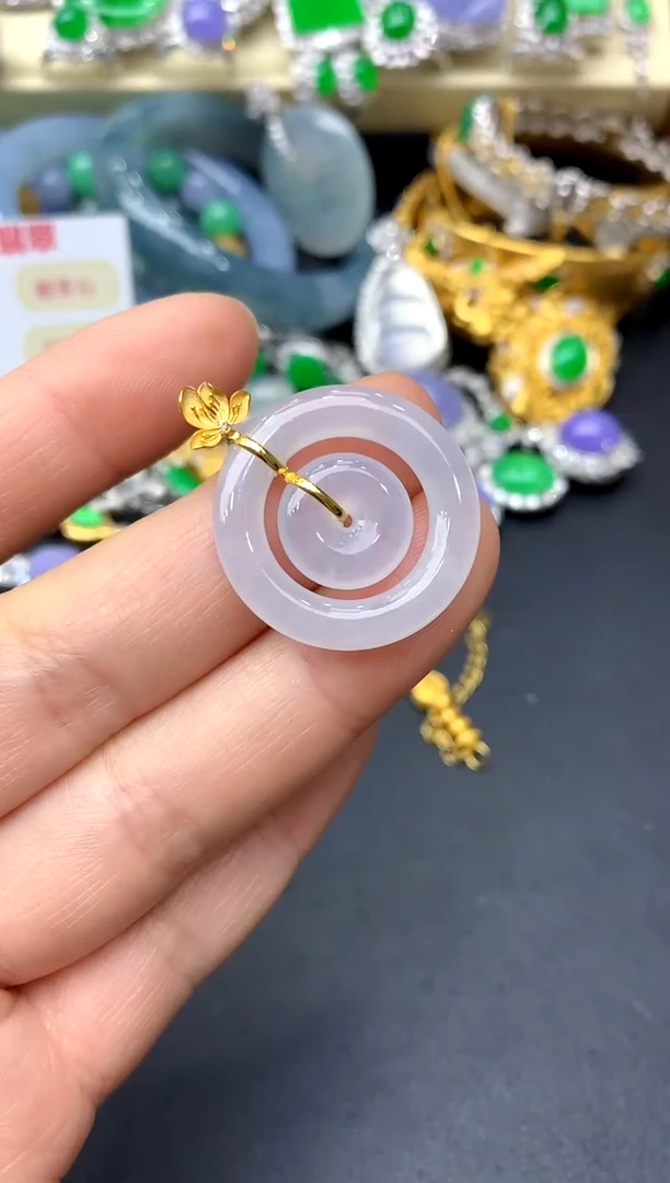 颈饰18K金镶嵌翡翠332-中国好珍宝