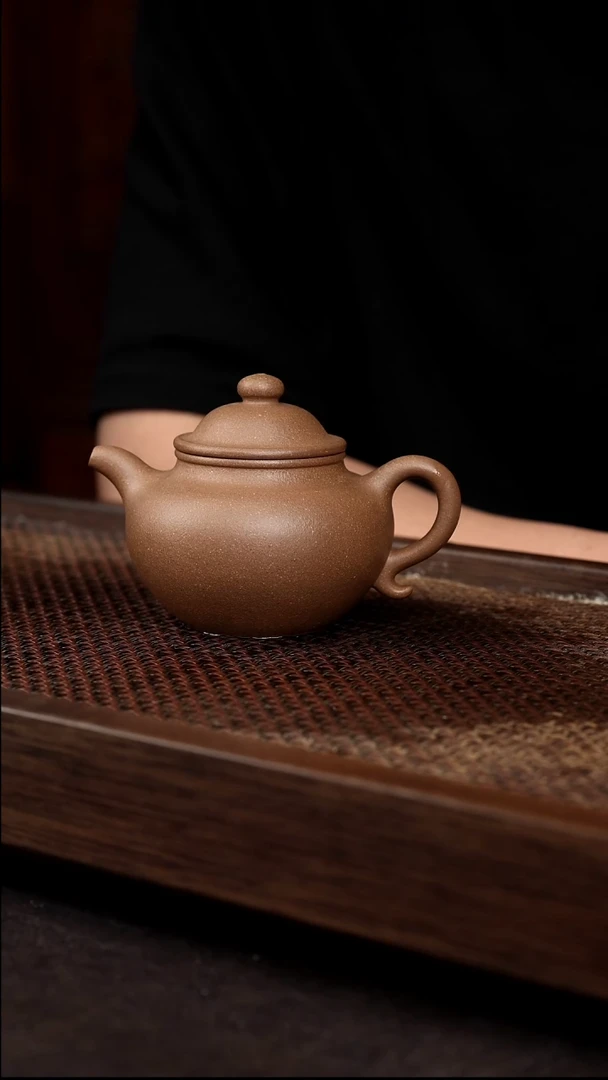 茶壶紫砂芝麻绿大亨莲子