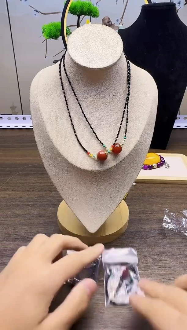南红玛瑙14K金镶嵌颈饰QY42