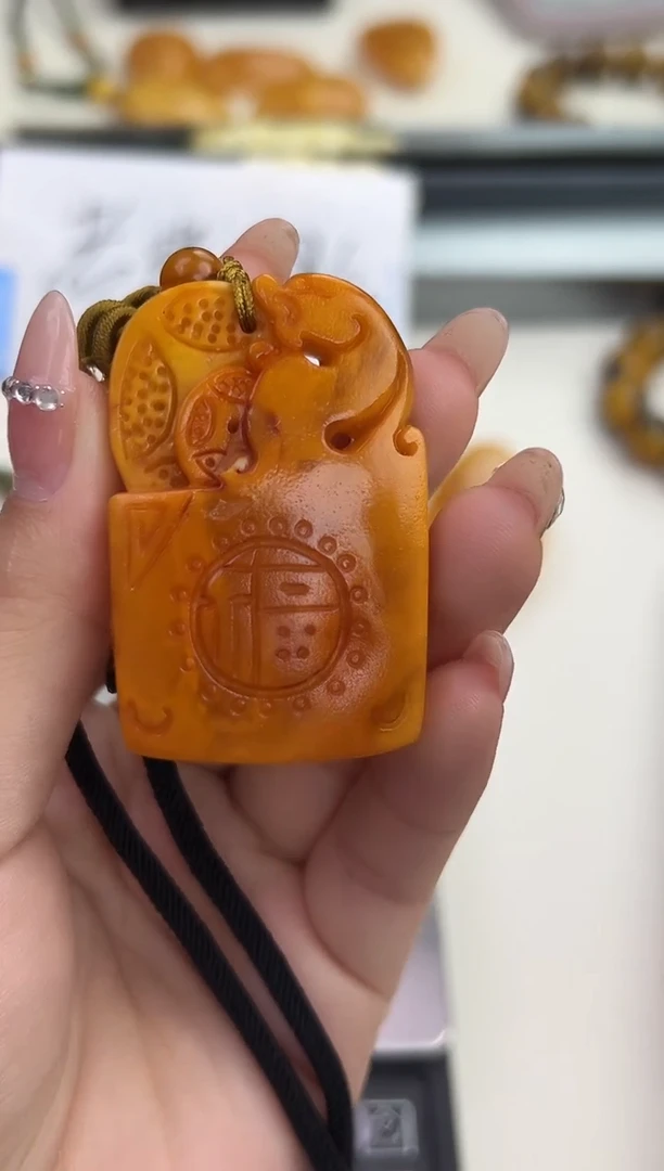 裸石琥珀未镶嵌天然琥珀蜜蜡吊坠