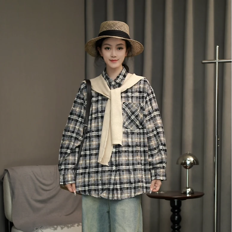 【一恬家】2025年欧韩版个性显瘦做旧破洞格子衬衫女（不含披肩）
