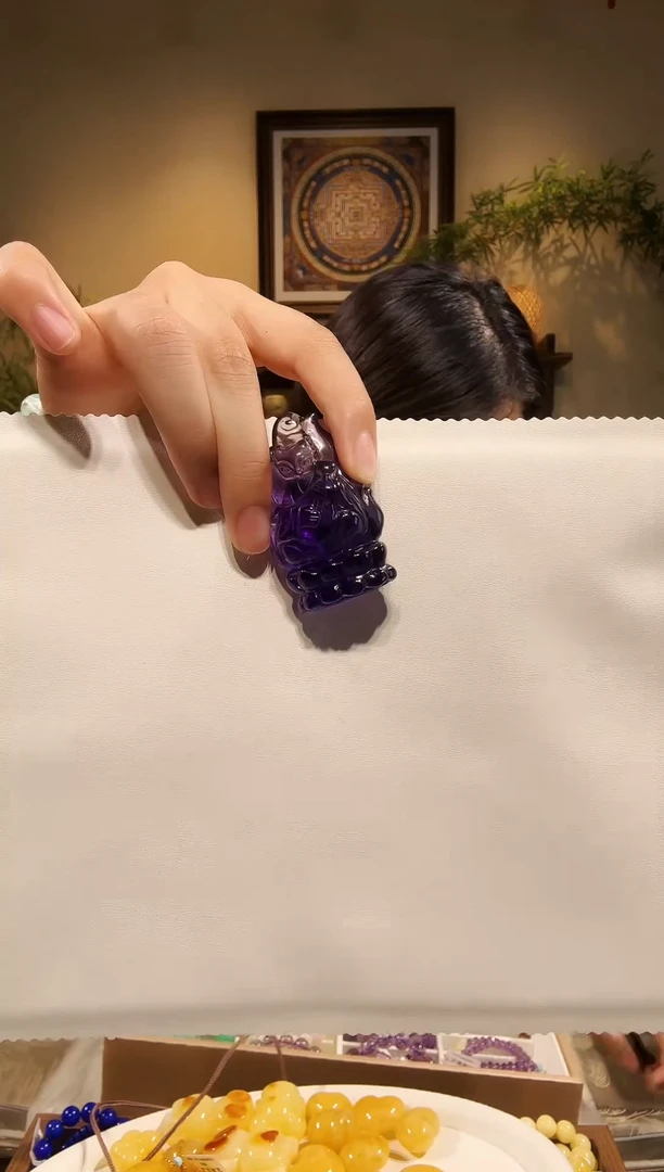 未镶嵌颈饰水晶挂坠