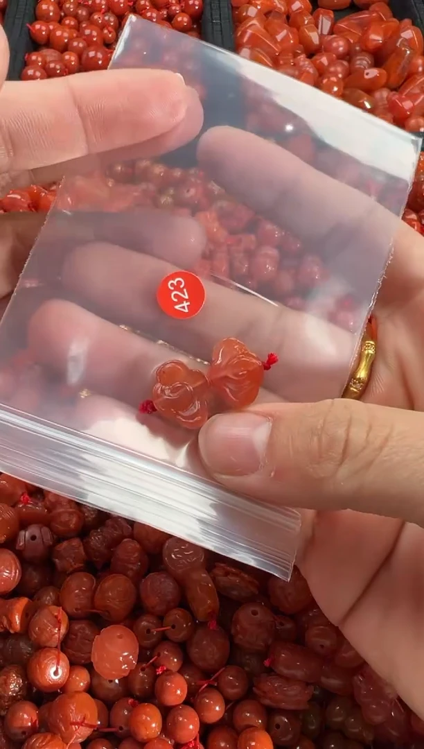 【闪购商品】南红玛瑙颈饰未镶嵌1