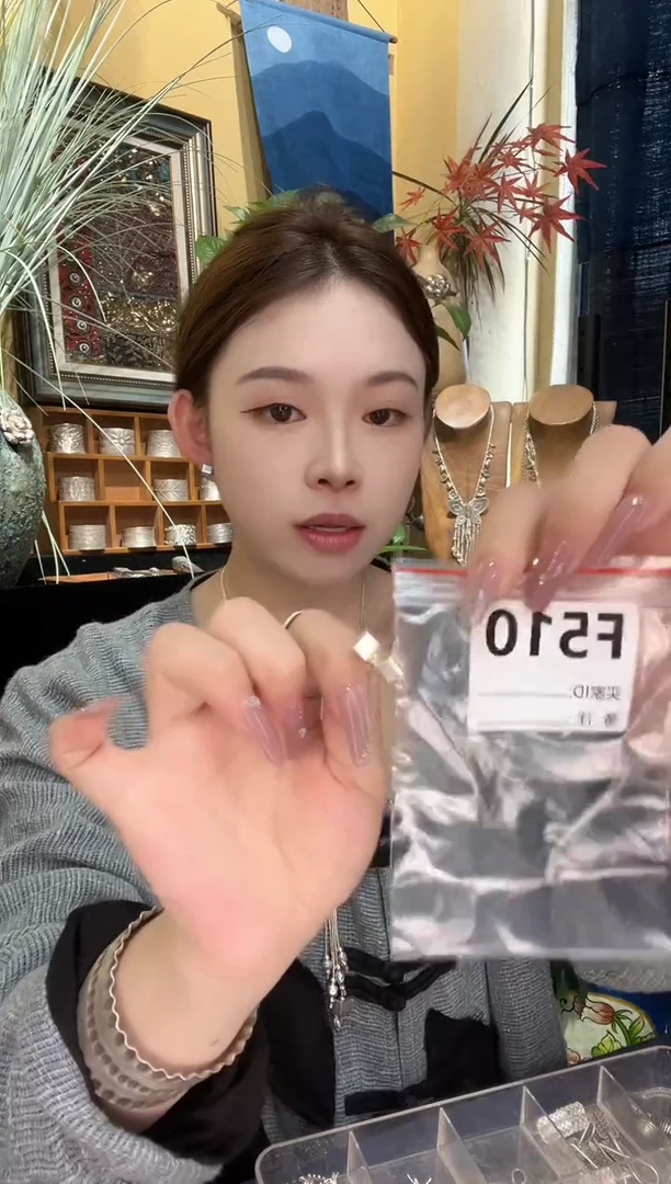 无925银丽耳钉