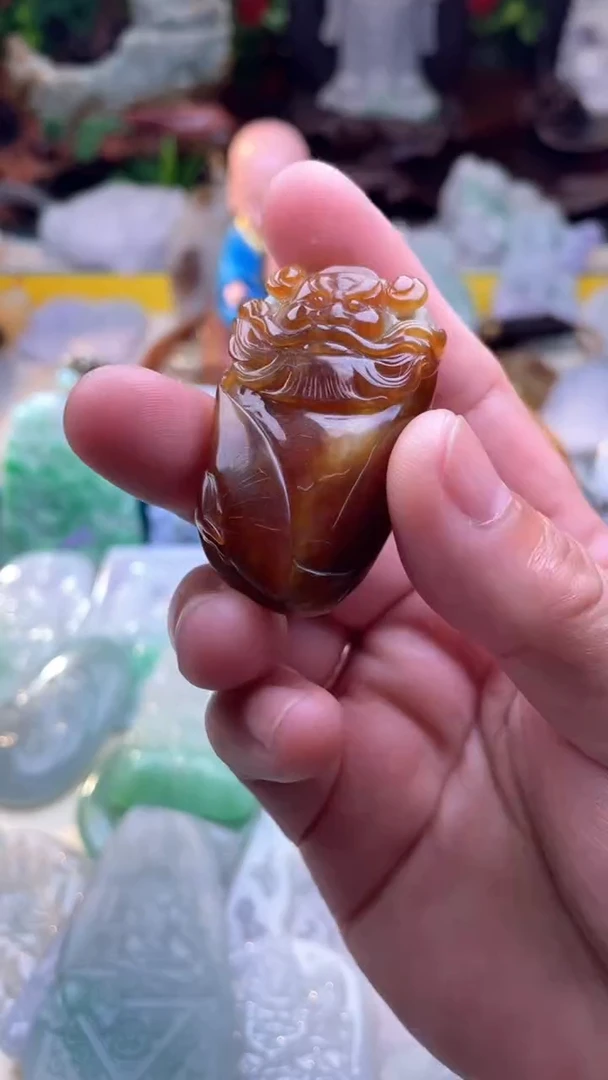 翡翠未镶嵌颈饰吊坠