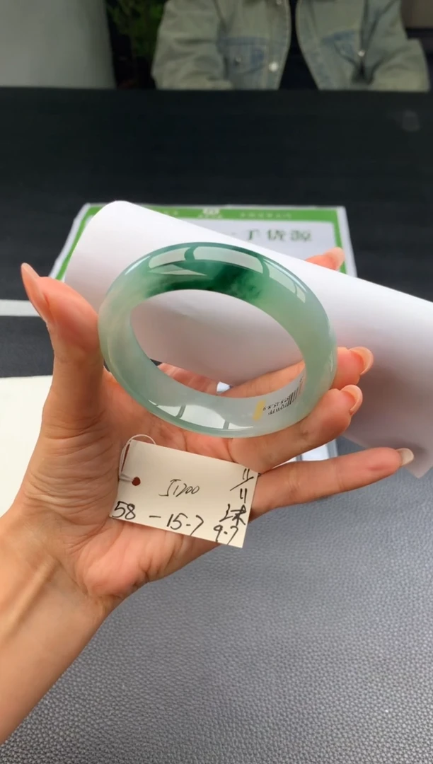 未镶嵌手镯翡翠翡翠手镯 下单联系小耳机#