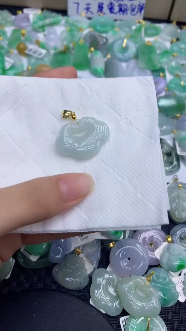 颈饰未镶嵌翡翠天然缅甸A货翡翠