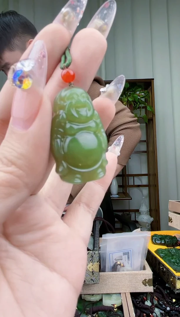 【闪购商品】和田玉挂件未镶嵌拍一发一，多样性发货！