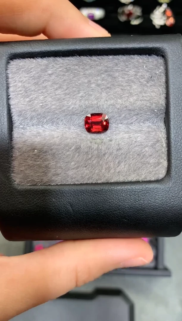 【闪购商品】定制尖晶石裸石未镶嵌枕型 焦糖枫叶色调 1.33ct