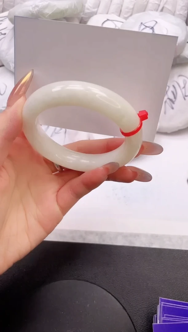 【闪购商品】和田玉手镯未镶嵌30K320-52