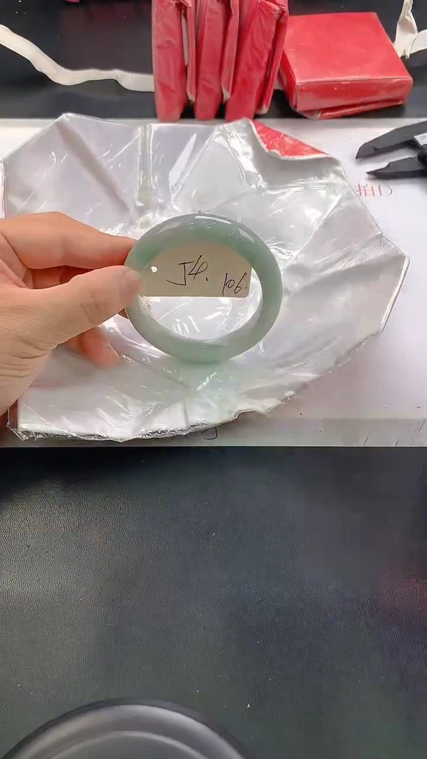 未镶嵌手镯翡翠106