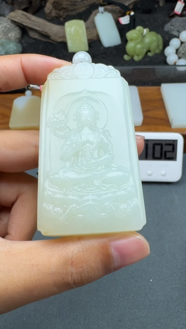 颈饰未镶嵌和田玉1