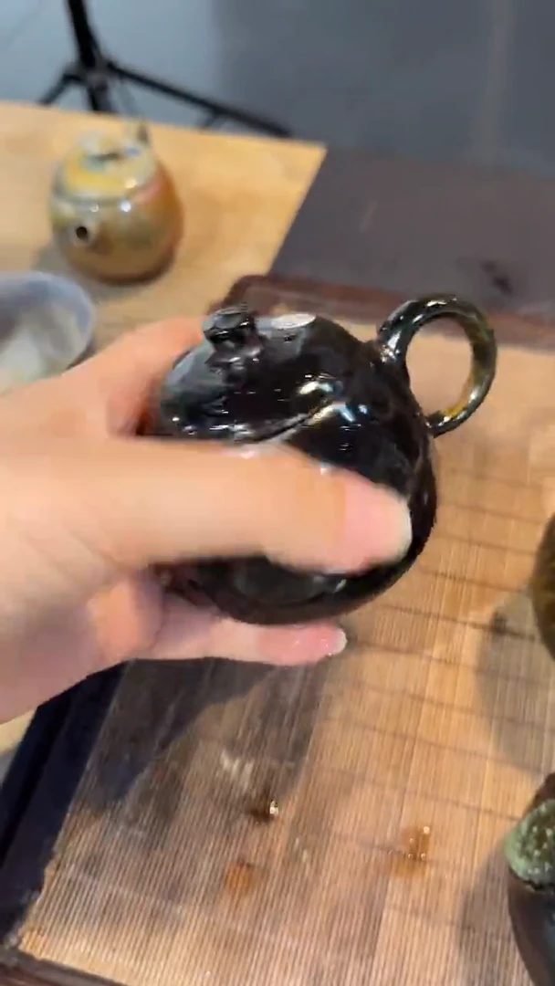 壶105号容量140-150ML乌金