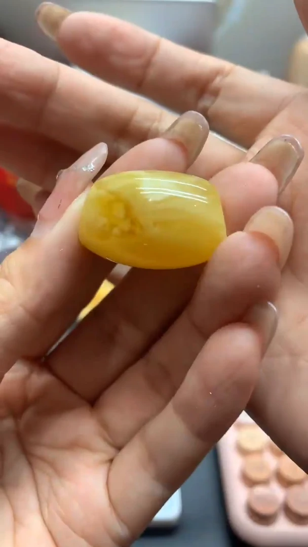 未镶嵌琥珀珠宝奇石2923