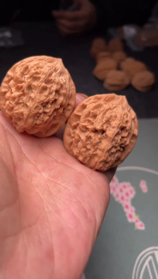 把件文玩核桃a33  牡丹 41尺