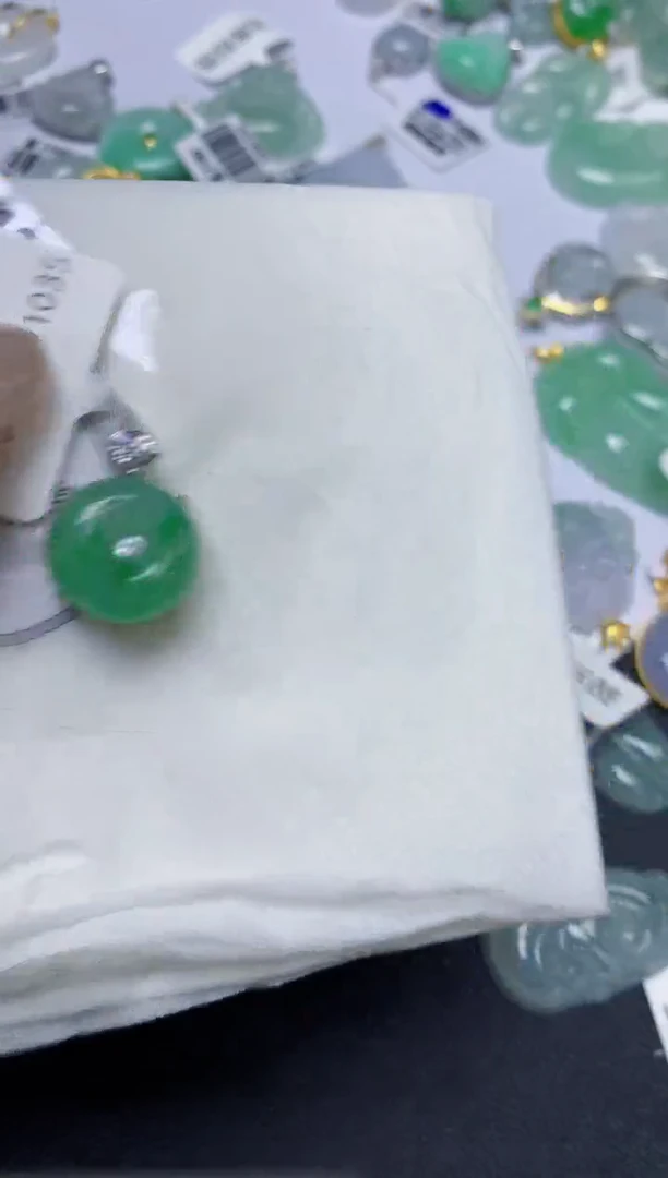 颈饰未镶嵌翡翠天然缅甸翡翠A货多样性发一件