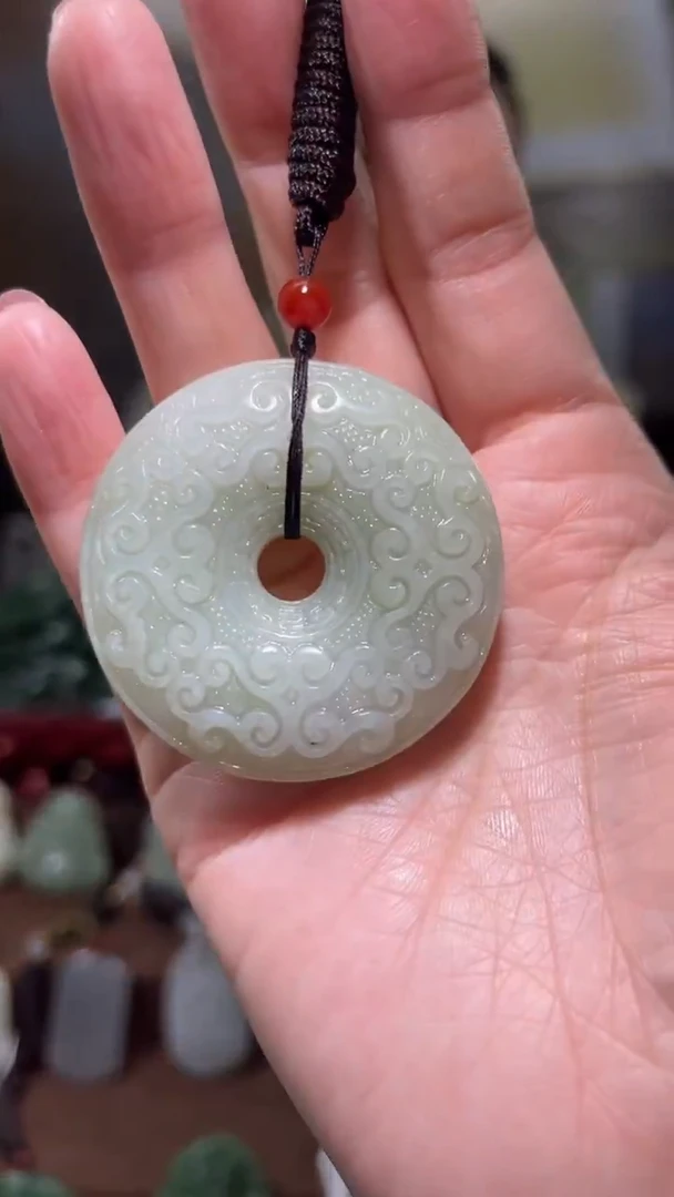 颈饰未镶嵌和田玉`