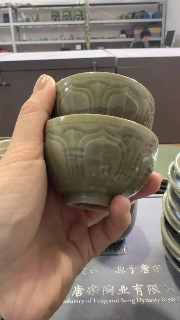 瓷片半圆莲瓣杯两只 微瑕福利 TS033