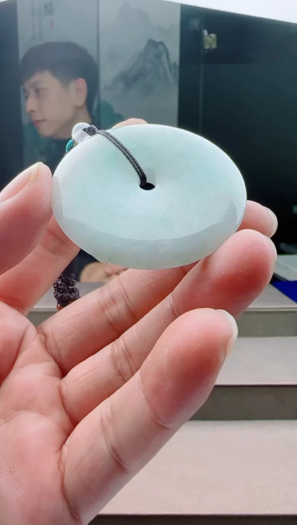 【闪购商品】翡翠颈饰未镶嵌11111111111