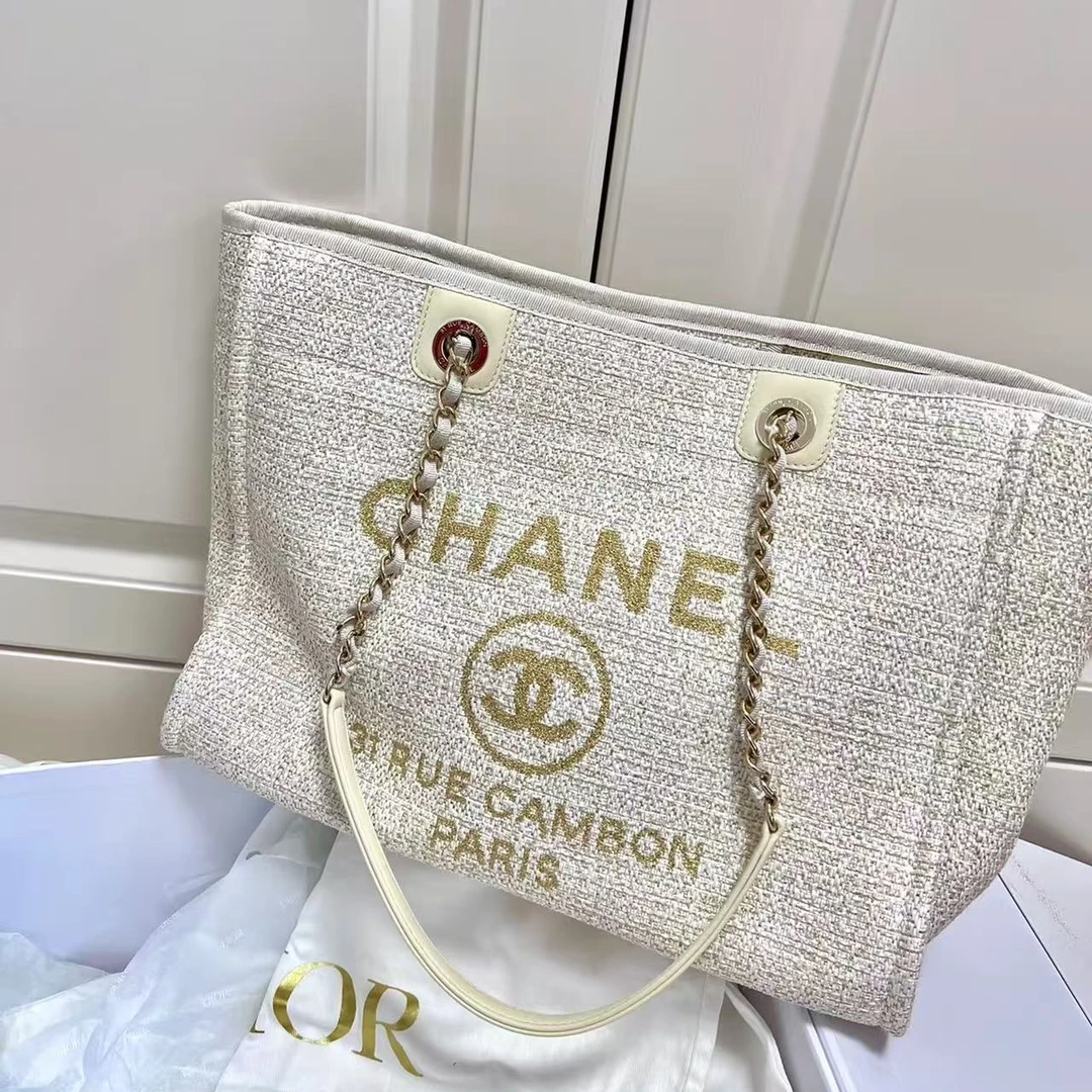 95新 Chanel/香奈儿 沙滩包托特tote米色金扣毛呢28开73463001