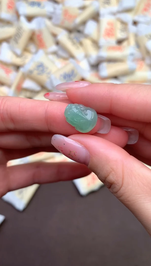 【闪购商品】翡翠挂件未镶嵌—