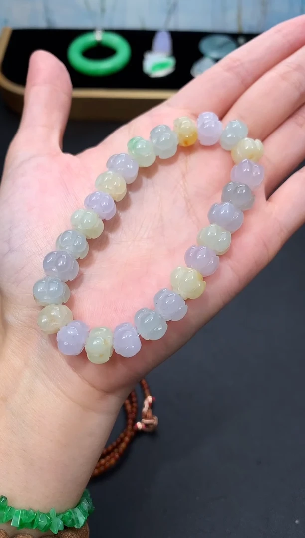 未镶嵌定制翡翠48小时鉴赏期 退货不扣服务费