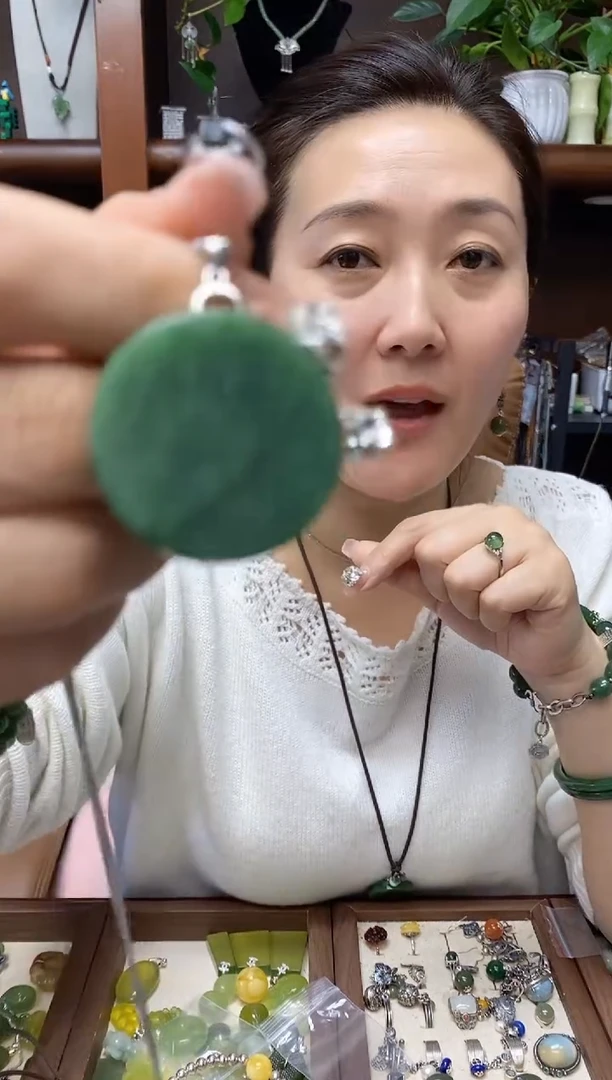 颈饰银S925镶嵌和田玉·小