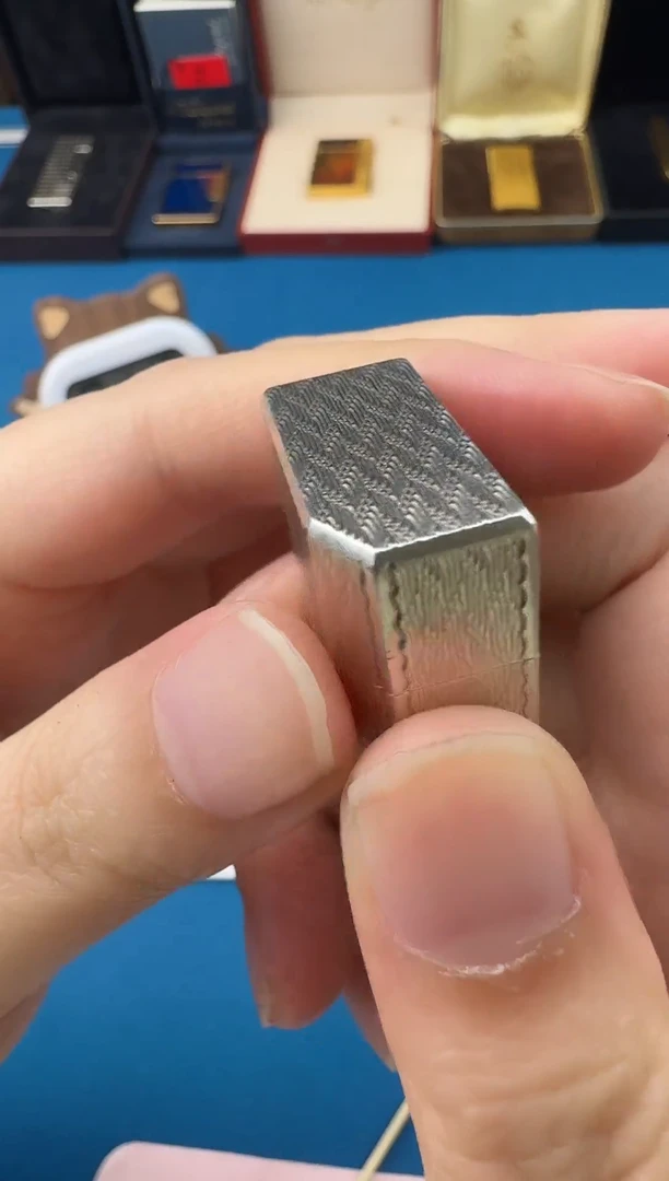 清仓甩卖 亏本乱卖