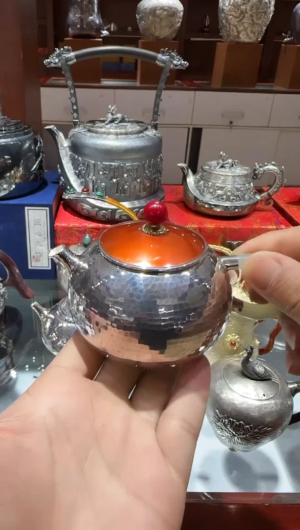 足银999精工手工铜包银盖子山水鏨刻玉把西施泡茶壶