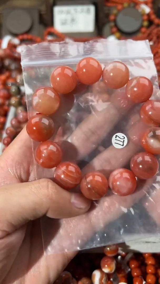 南红玛瑙手串未镶嵌17