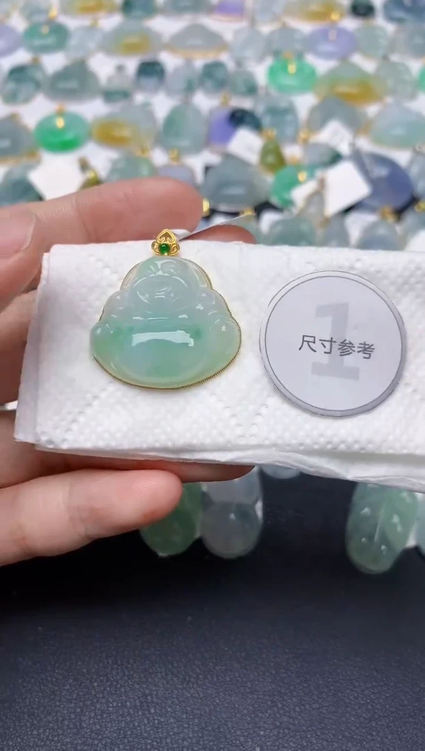 翡翠18K金镶嵌颈饰天然缅甸A货翡翠