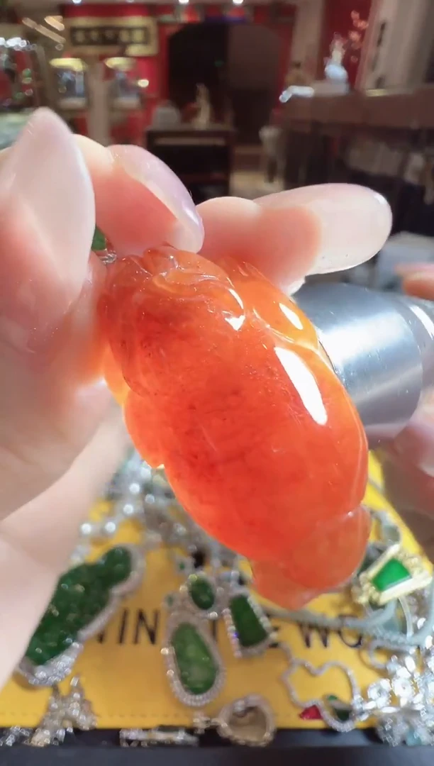 颈饰未镶嵌翡翠1