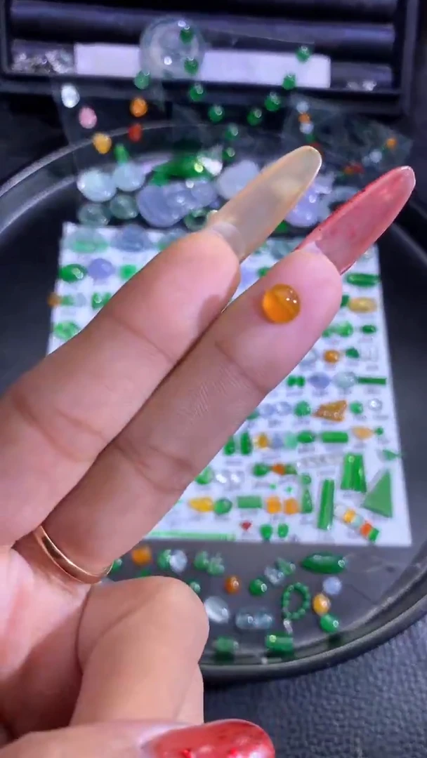 未镶嵌挂件翡翠珠子