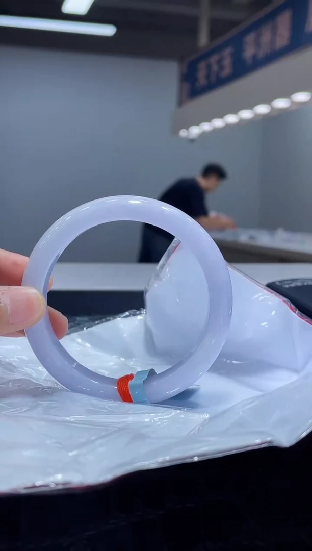 未镶嵌手镯翡翠3