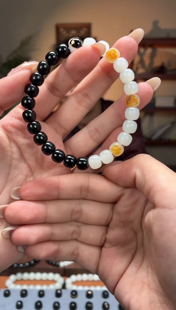 足金镶嵌手串和田玉7-8