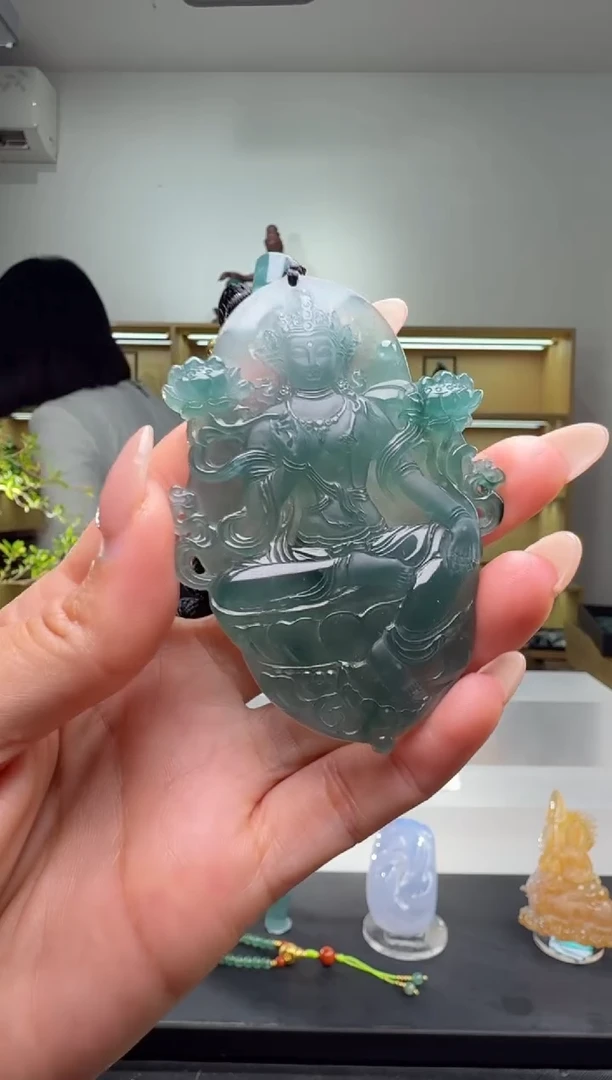 吊坠(赠链)未镶嵌翡翠大势至