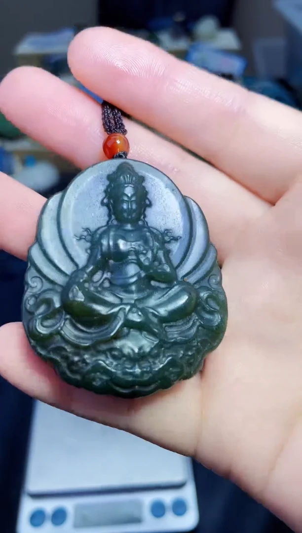 颈饰未镶嵌和田玉1