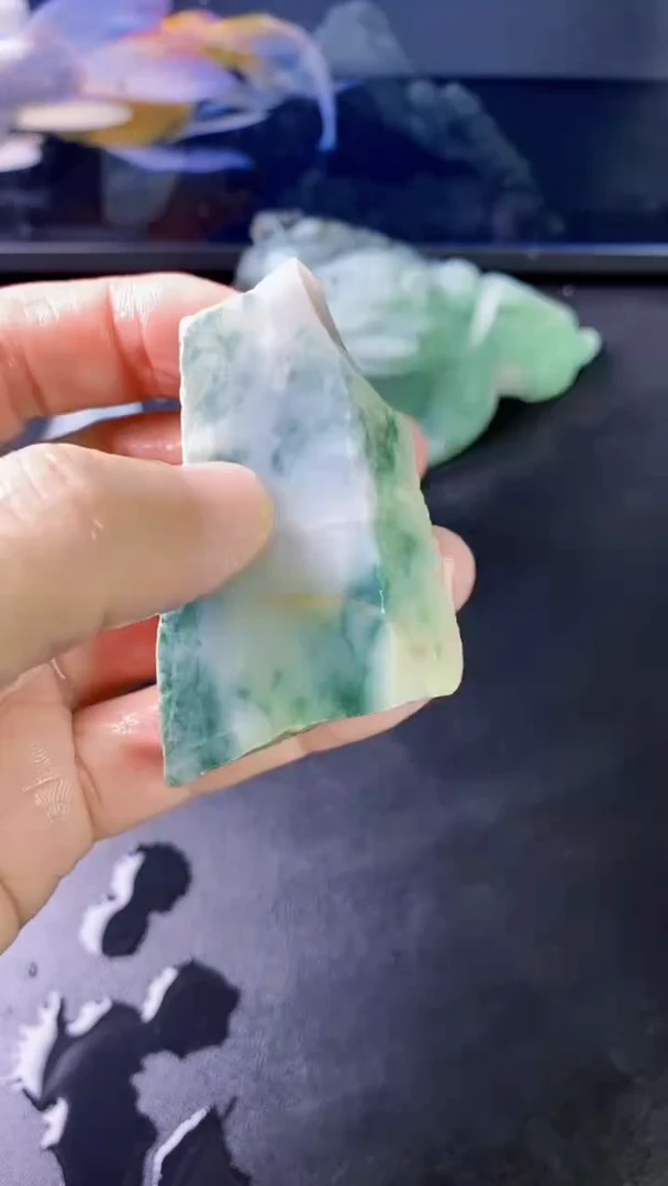 【闪购商品】翡翠颈饰未镶嵌084天然A货翡翠