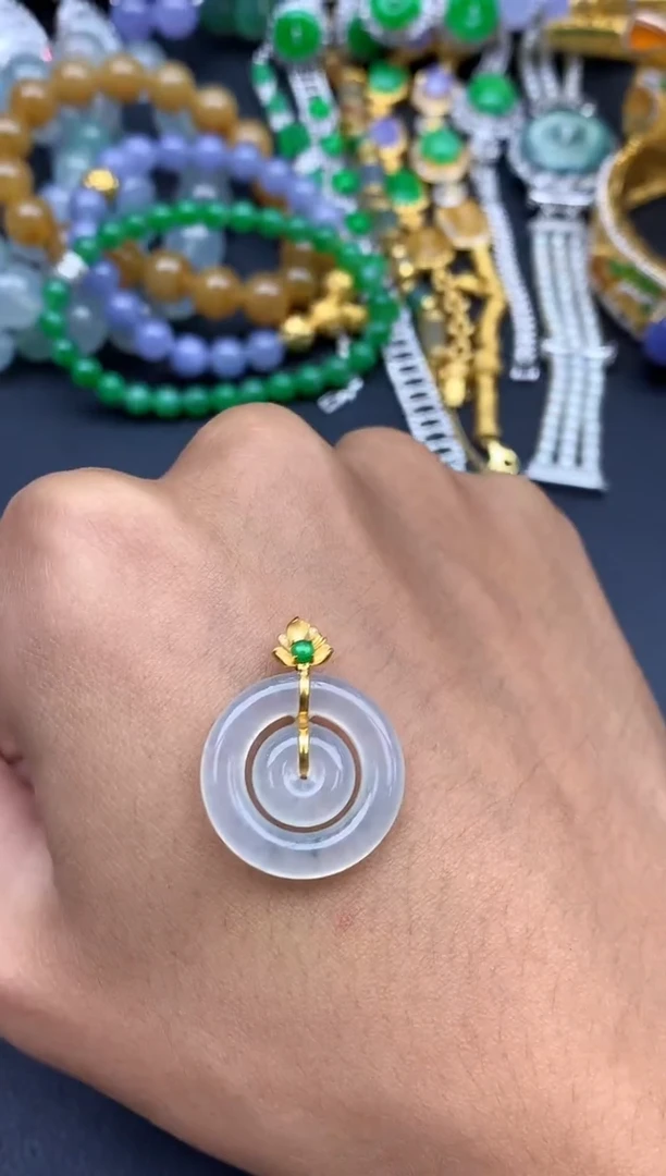 颈饰18K金镶嵌翡翠23--春日珠宝