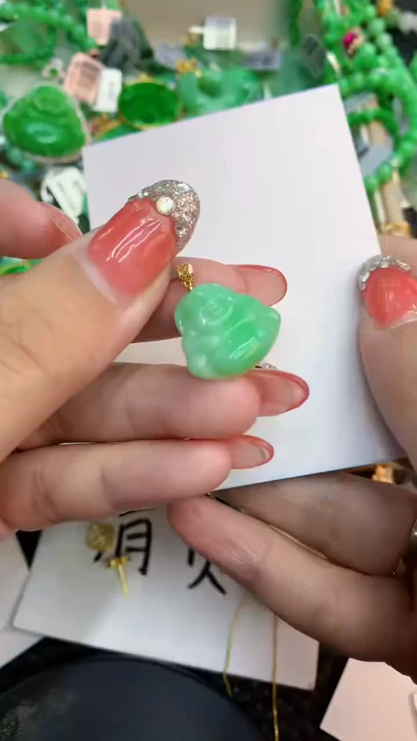 颈饰未镶嵌翡翠1