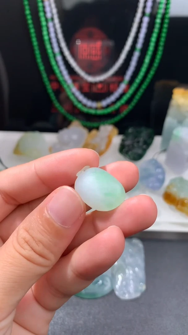 未镶嵌定制翡翠