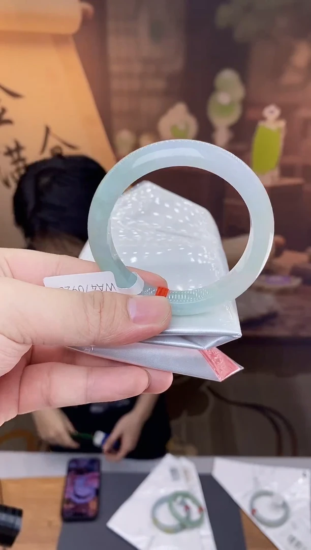 未镶嵌手镯翡翠纯天然缅甸A货翡翠手镯