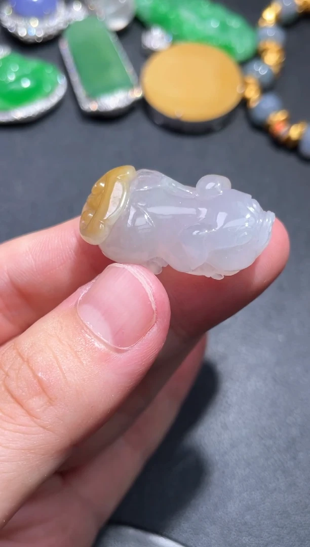 颈饰未镶嵌翡翠23.......