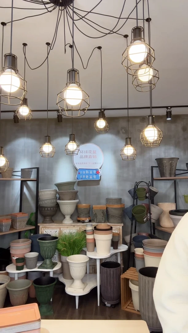 【闪购商品】塑料小黑子单拍