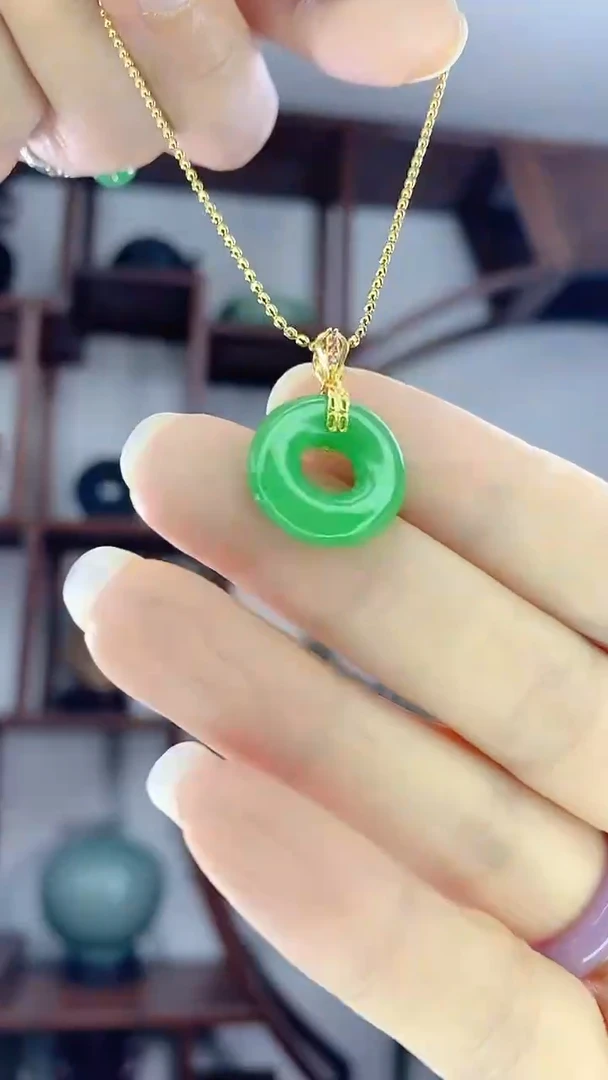 翡翠未镶嵌吊坠(赠链)X28阳绿甜甜圈