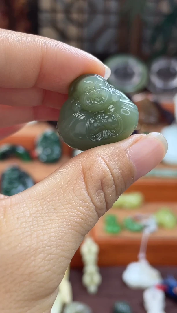 颈饰未镶嵌和田玉新疆且末蓝宝宝佛带证书