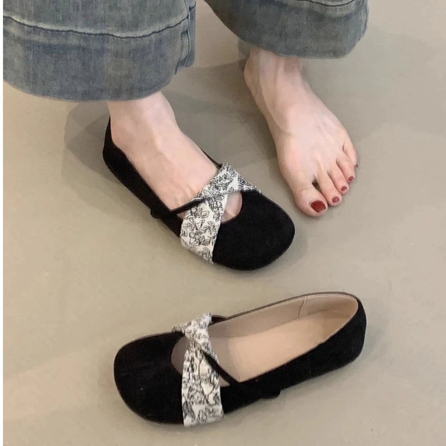 复古圆头芭蕾舞单鞋女2025新款浅口平底温柔晚晚新中式玛丽珍鞋子